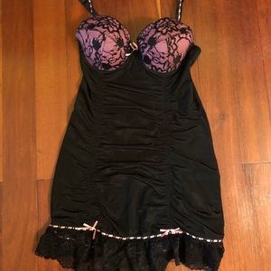Sexy pink & black adjustable strap nightie 34B